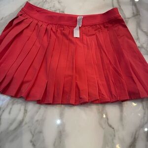 LuluLemon Pleated CoralWomen's Athletic Skirt
